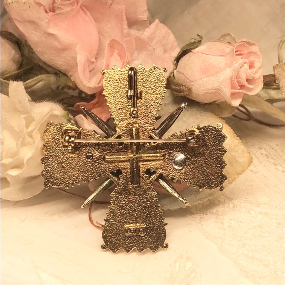 VNTG ART Blue Maltese cross Brooch/ Pendant Maltese cross brooch - Picture 10 of 12